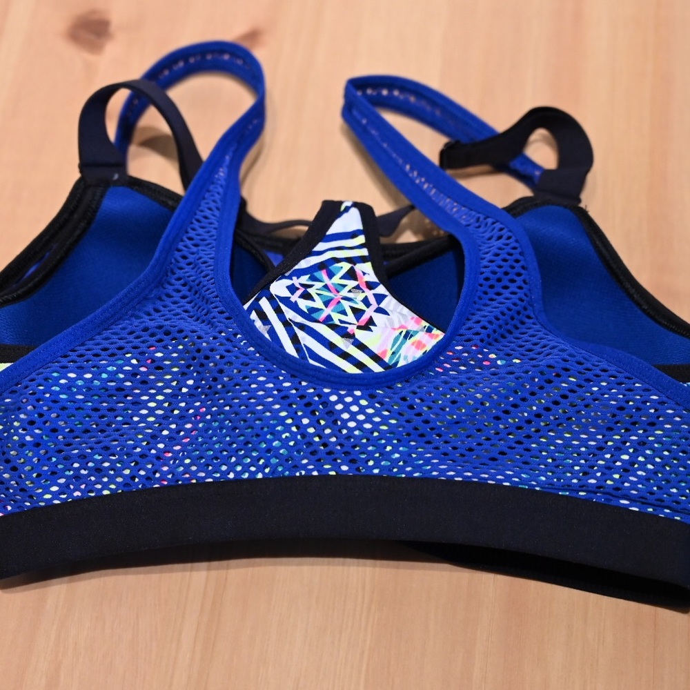 Victoria’s Secret Sport Set - Picture 6 of 6